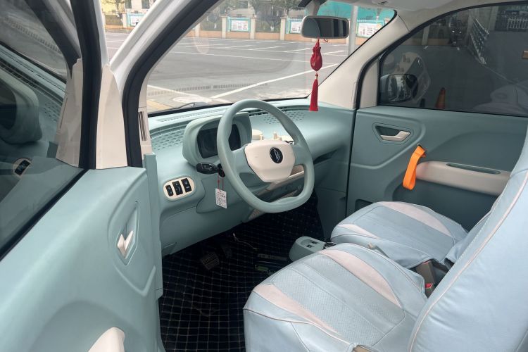 凌宝汽车 凌宝uni 2022款 超甜版中控内饰7002