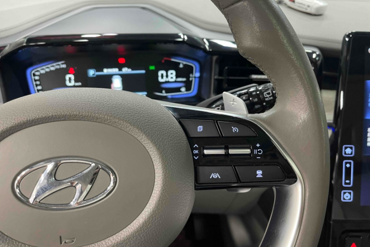 现代 库斯途 2021款 380TGDi 智爱旗舰版 TOP Premium中控内饰7001