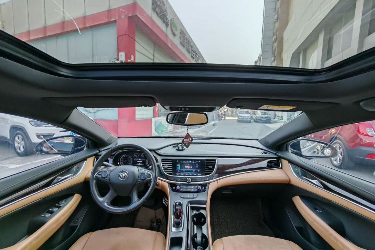 别克 君越 2016款 28T 精英型中控内饰7003