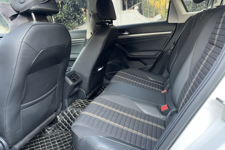 大众 朗逸 2018款 280TSI DSG舒适版 国V中控内饰7003