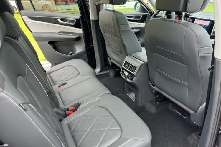 大众 途昂 2021款 380TSI 四驱尊崇旗舰版中控内饰7010