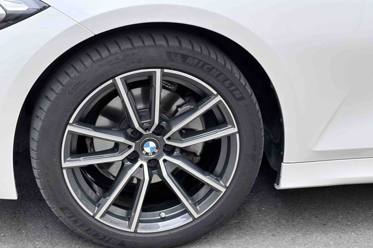 宝马3系 2024款 320Li M运动套装车身外观6007