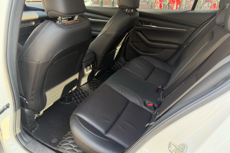 马自达3 昂克赛拉 2021款 2.0L 自动质雅版中控内饰7004