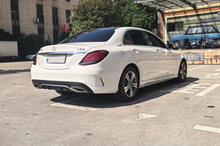 奔驰C级 2019款 改款 C 260 L 运动版车身外观6008