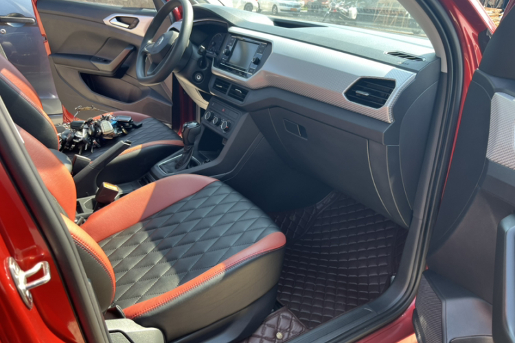 大众 探影 2020款 1.5L 自动 尚中控内饰7005