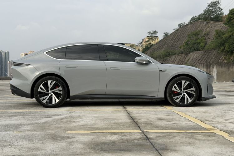 蔚来ET5 2022款 75kWh车身外观6008