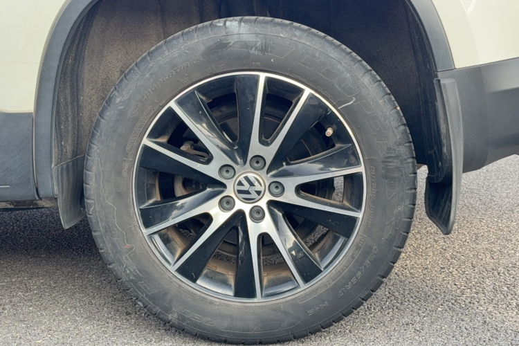 大众 途观 2016款 300TSI 自动两驱豪华版车身外观6009