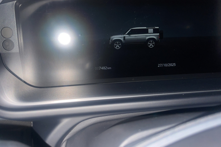 路虎卫士 2024款 110 3.0T P400 X-DYNAMIC HSE中控内饰15