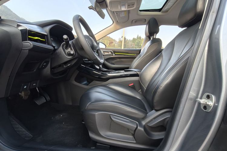 荣威i5 2021款 改款 1.5L CVT钻石版局部细节19