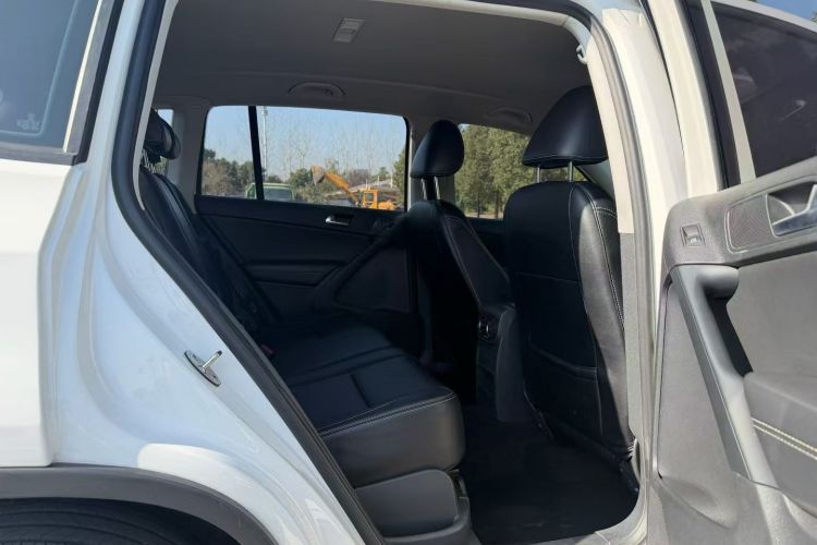 大众 途观 2017款 300TSI 自动两驱丝绸之路风尚版中控内饰7005