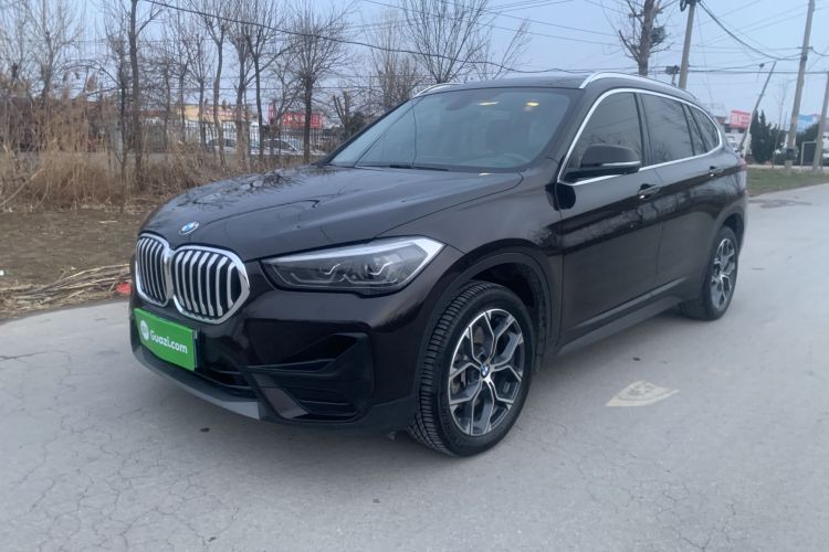 宝马X1 2021款 sDrive25Li 领先型车身外观6001