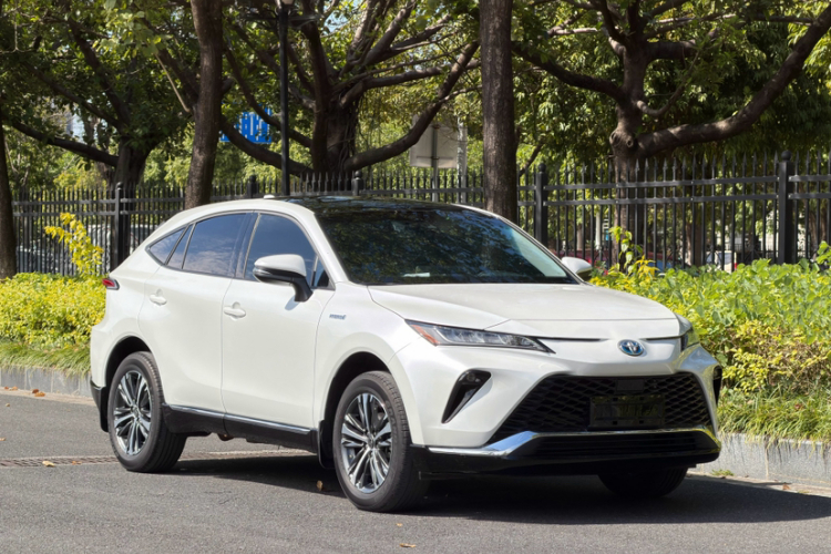 丰田 威飒 2022款 双擎 2.5L CVT两驱豪华版车身外观6002