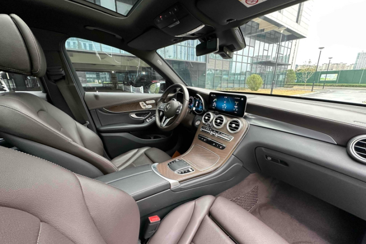 奔驰GLC 2020款 GLC 300 L 4MATIC 动感型中控内饰7002