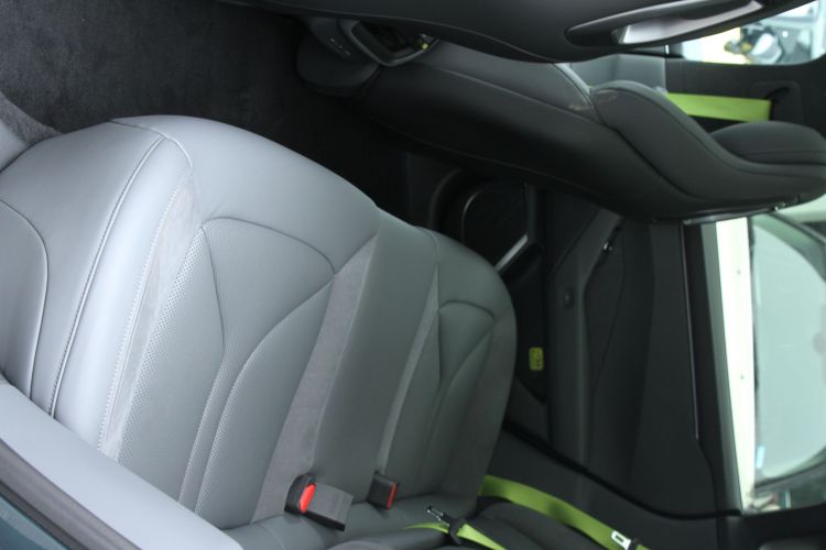 小鹏P7 2025款 750 四驱高性能 Ultra中控内饰7015