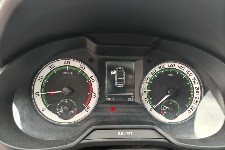 斯柯达 明锐 2019款 1.5L 自动智行豪华版 国V中控内饰15