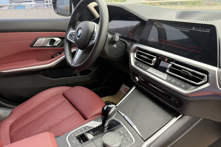 宝马3系 2022款 325i M运动套装局部细节16
