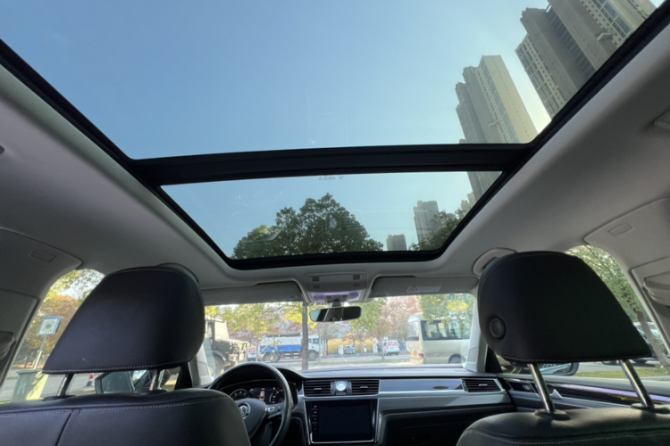 大众 辉昂 2018款 改款 380TSI 两驱商务版中控内饰7005