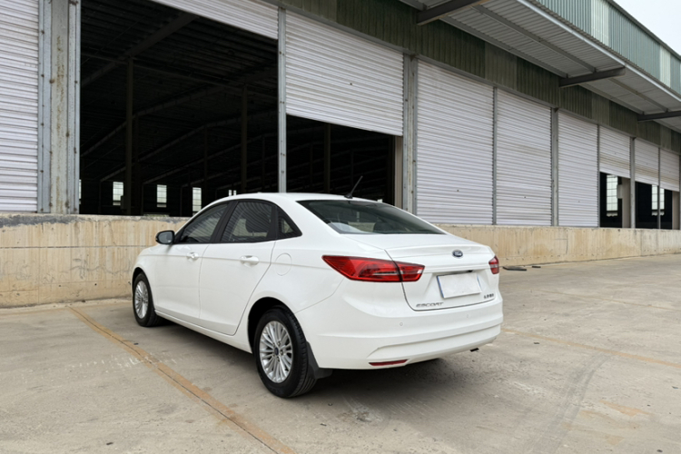 福特 福睿斯 2017款 改款 1.5L 自动舒适型车身外观6001