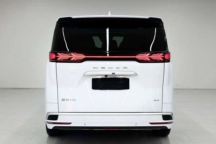腾势D9 2022款 DM-i 1040 尊贵型车身外观6009