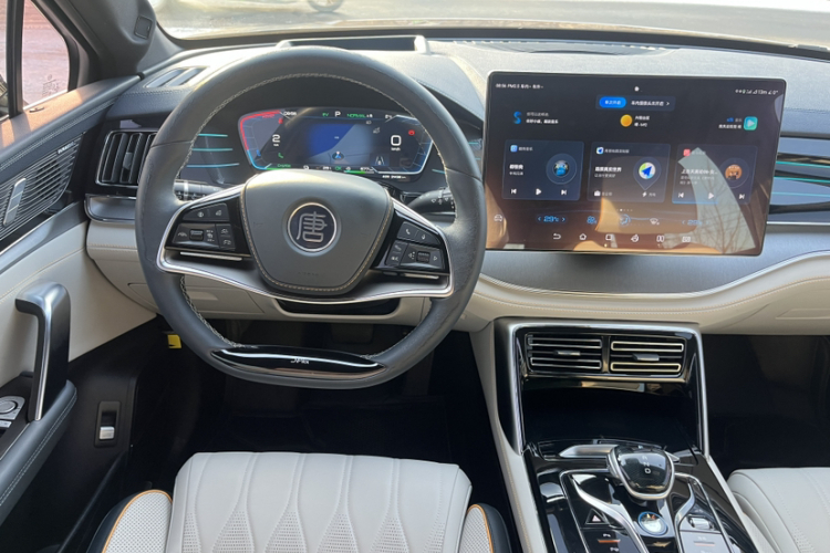 比亚迪 唐新能源 2022款 DM-p 215KM 四驱旗舰型中控内饰7002