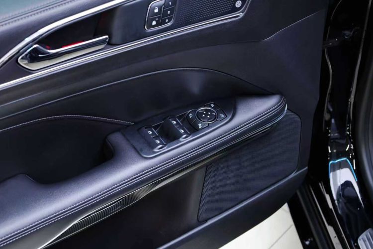 福特 金牛座 2019款 EcoBoost 245 尊享版中控内饰7002