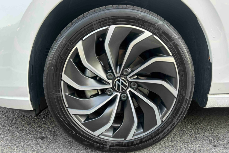 大众 高尔夫 2024款 280TSI DSG Pro 50年传奇版车身外观6004