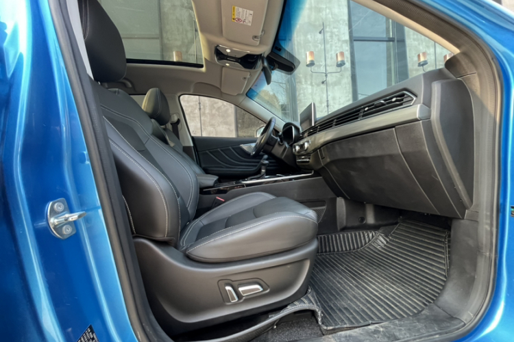 捷途X70S 2019款 1.5T 自动坦途版 国V中控内饰7010