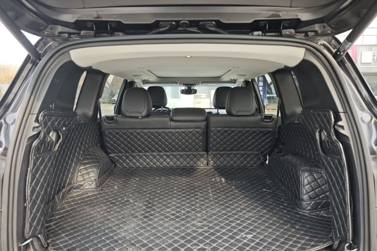 Jeep 指挥官 2018款 2.0T 两驱进享版 国V局部细节23