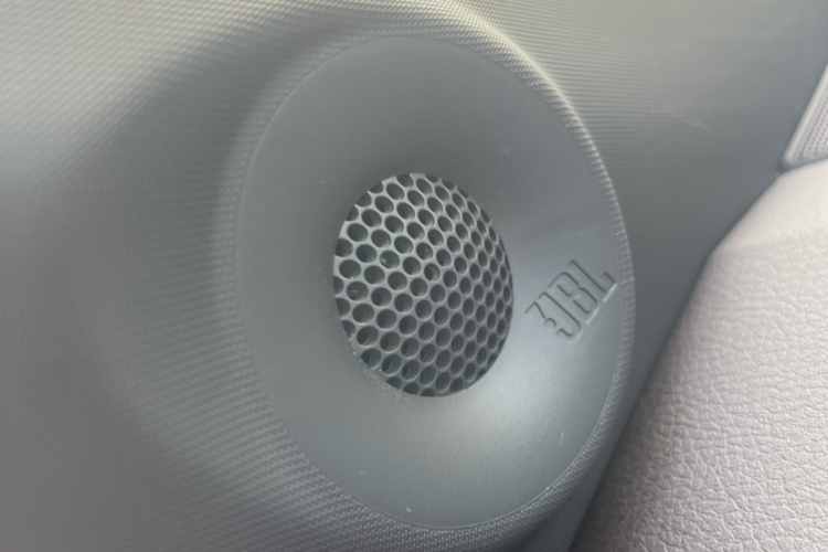 丰田 赛那SIENNA 2021款 2.5L混动 铂金版中控内饰7005