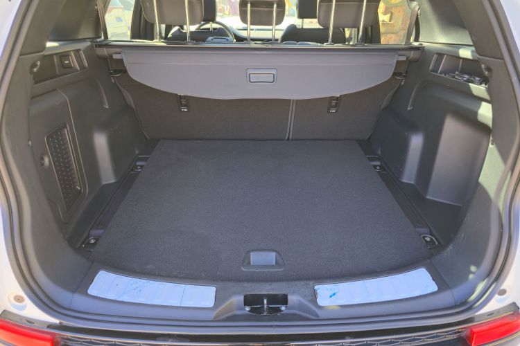 路虎 发现运动版 2020款 249PS R-Dynamic 性能版中控内饰7012