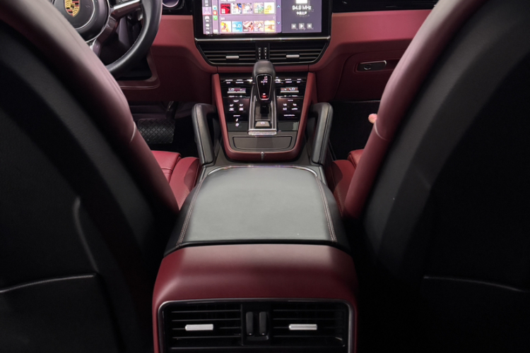 保时捷 2019款 Cayenne 3.0T中控内饰7009