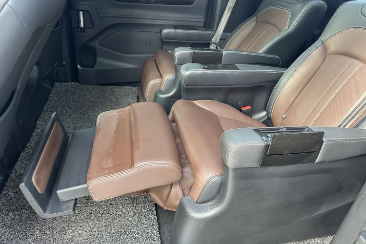 上汽大通MAXUS 大通G10 2018款 PLUS 2.0T 自动旗舰版中控内饰7007