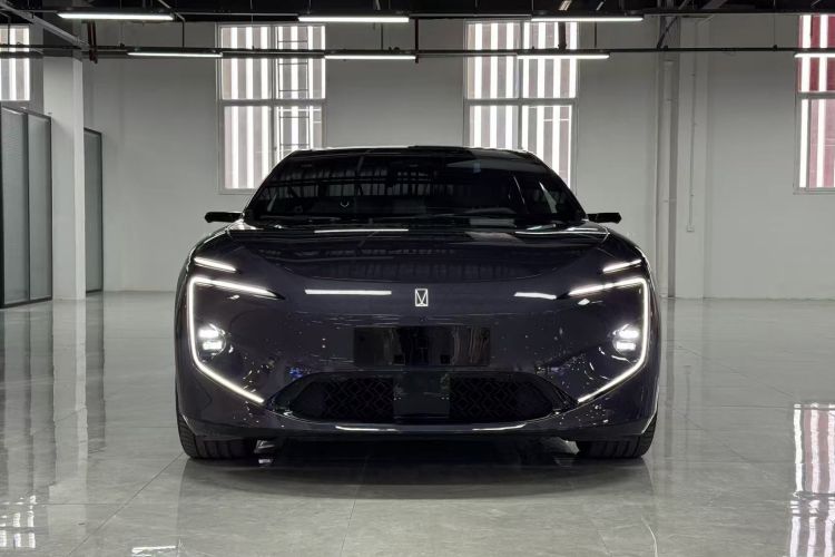 阿维塔12 2025款 Ultra增程版车身外观6001