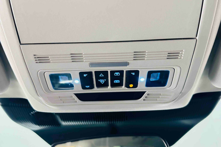 福特 探险者 2025款 2.3T EcoBoost 四驱穿越版 5座车身外观6007