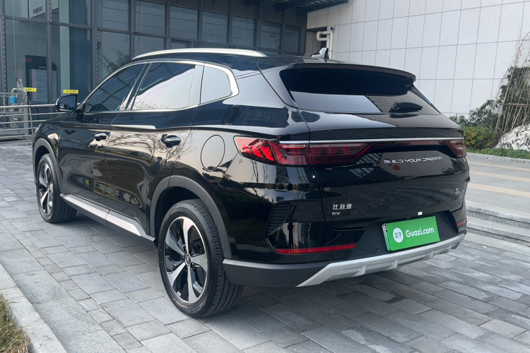 比亚迪 宋PLUS新能源 2021款 EV 旗舰型车身外观6004