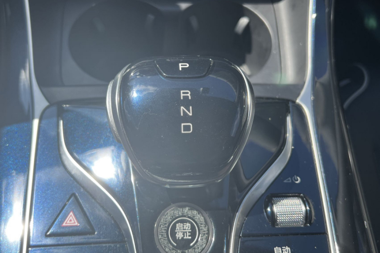 比亚迪 秦PLUS 2021款 DM-i 55KM 旗舰型局部细节18