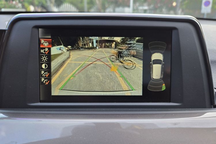 宝马X1 2016款 sDrive20Li 豪华型车身外观6012