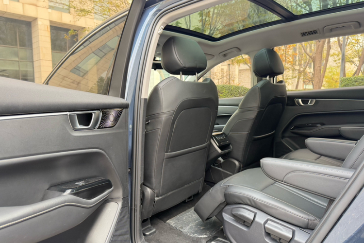 五菱汽车 五菱凯捷 2020款 1.5T CVT旗舰型中控内饰7003