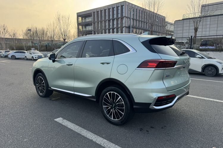 魏牌 拿铁DHT 2022款 1.5T DHT超大杯车身外观6001