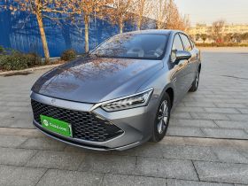 比亚迪 秦PLUS 2024款 荣耀版 DM-i 55KM领先型