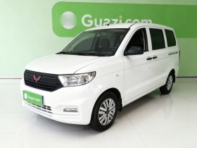 五菱汽车 五菱宏光V 2022款 1.5L劲取版电动助力LAR