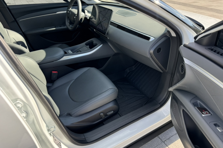 小鹏MONA M03 2024款 620 超长续航中控内饰7003