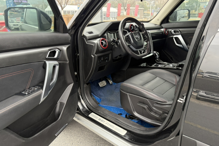 北京越野 北京BJ20 2016款 1.5T CVT豪华型中控内饰7002