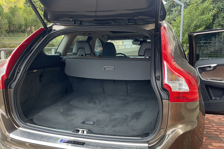 沃尔沃XC60 2017款 T5 AWD 智远升级版中控内饰7008