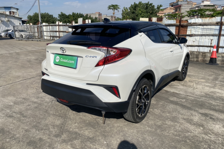 丰田C-HR 2020款 2.0L 领先版车身外观6004