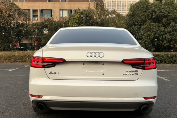 奥迪A4L 2017款 Plus 40 TFSI 进取型车身外观6002