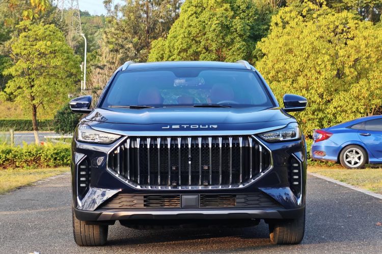 捷途X70 PLUS 2023款 1.6T DCT强者 7座车身外观6002