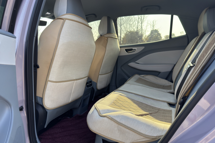 名爵 MG4 EV 2026款 437 从容版中控内饰7006