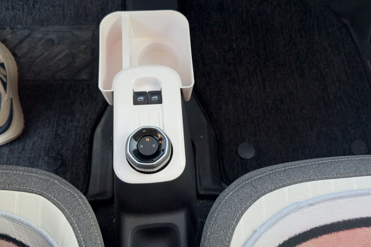 吉利银河 熊猫 2025款 210km 元气熊局部细节18