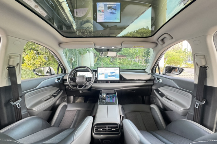 埃安 AION S Plus 2022款 70 智领版中控内饰7011